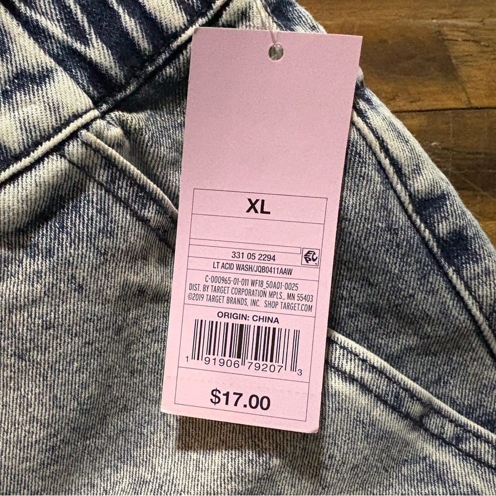 NWT Target Wild Fable Acid Wash High-Rise Denim Shorts XL - Picture 4 of 4
